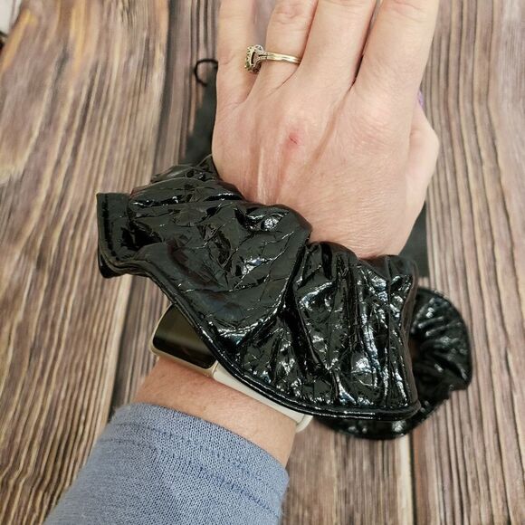 3 for $25 Kitsch x Justine Marjan Hair Scrunchies - Picture 6 of 6